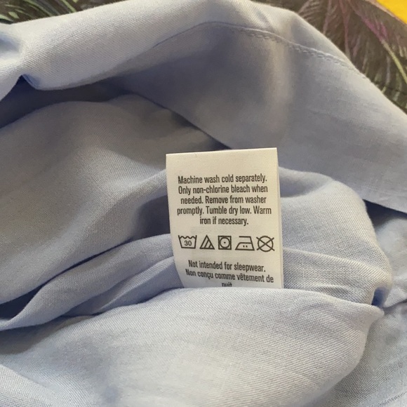 Like New - worn once - Size 6 - Girls colorful dress. - Picture 5 of 6